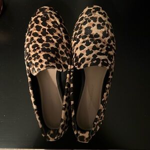 Banana Republic ladies cheetah loafers shoes size 7.5. Size 7 1/2